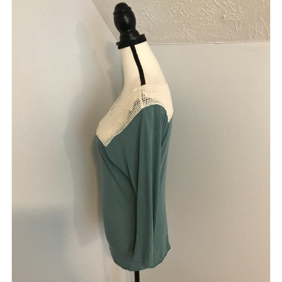 Anthropologie Tiny Green and Cream Crotchet Long-Sleeve Top - Size Extra Small - Picture 4 of 13